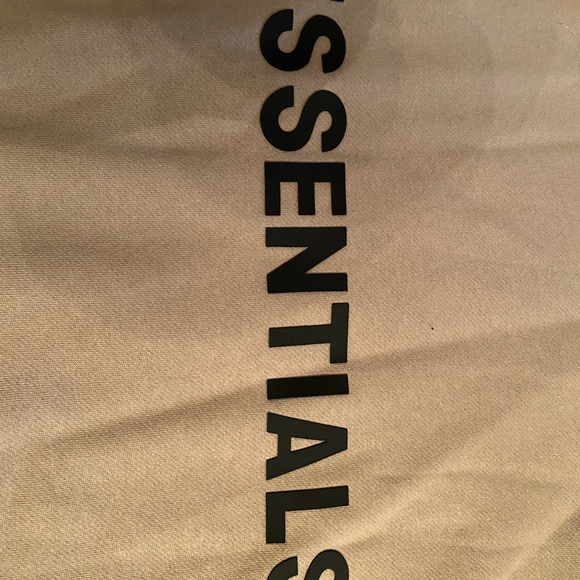 Fear of God Essentials Pullover Applique Logo. - Picture 4 of 5